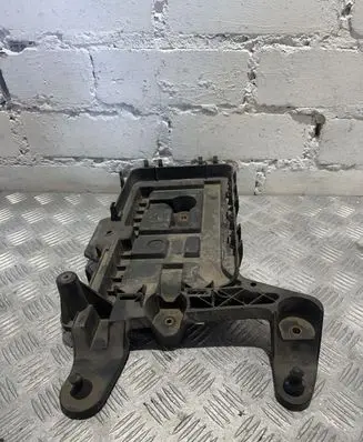 Battery box tray