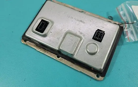 Volkswagen PASSAT B6 Headlight ballast module Xenon 73010157F IMPRK1498679