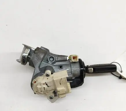 Toyota Avensis T270 Ignition lock 8978305030 625507000