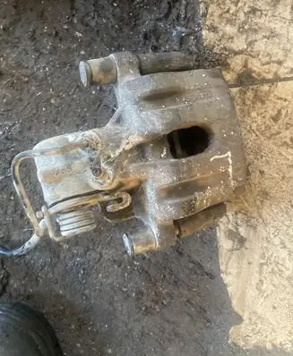 Renault Laguna II Rear brake caliper