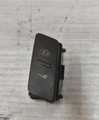 Volkswagen Phaeton Central locking switch button 3D0962125A