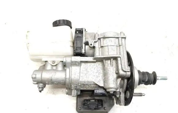 Volkswagen Golf VII Brake booster 5QE614105C 0204N00006