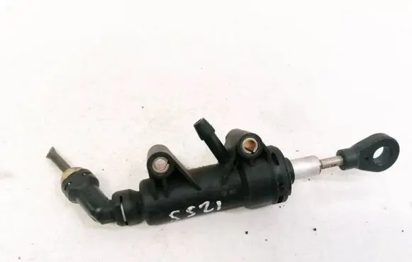 Clutch master cylinder