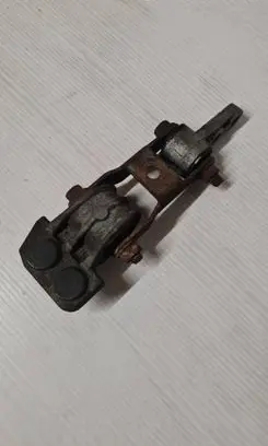 Volvo V70 Engine mount bracket 9445335
