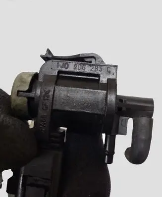 Volkswagen Caddy Turbo solenoid valve 1J0906283C 1J0973722