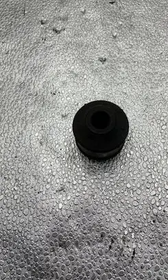 Volkswagen I LT Sway bar bush bracket, front 01925