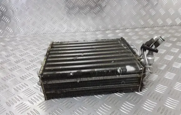 Volkswagen Golf III Heater blower radiator