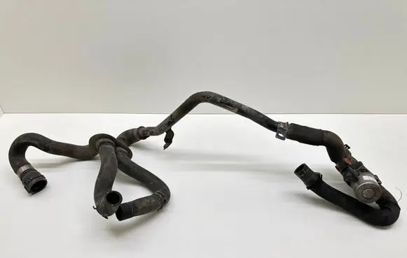 Audi A4 S4 B7 8E 8H Coolant heater control valve 8e0820035b