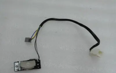 Nissan Qashqai Aerial antenna switch 264304EA7B NILES076040