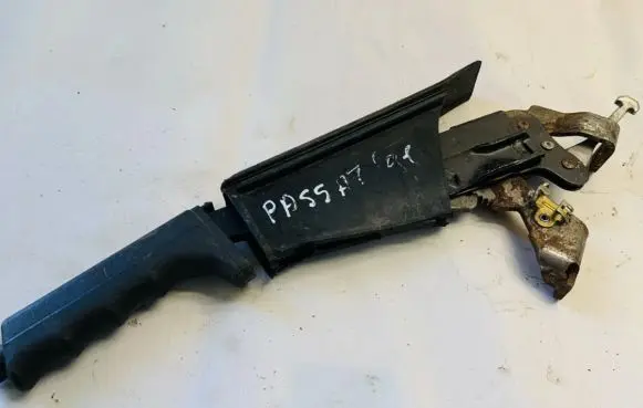 Volkswagen PASSAT B3 Handbrake/parking brake lever assembly