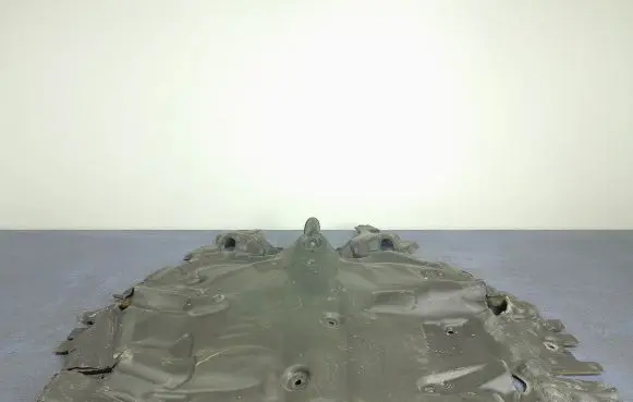 Engine bonnet/hood sound/heat insulation