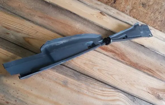 Renault Laguna III Fender end trim 668630011r
