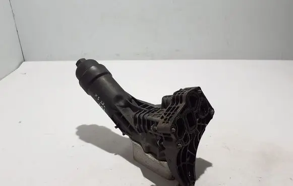 BMW X3 G01 Oil filter mounting bracket 8580414
