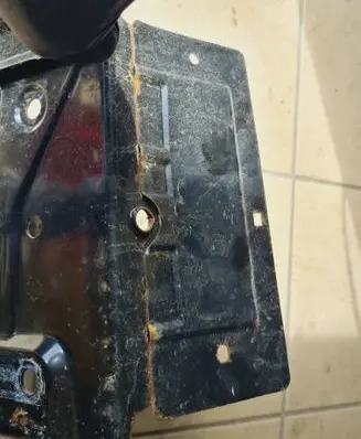 Nissan Leaf I (ZE0) Battery bracket 