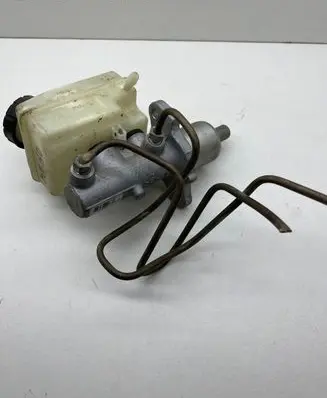 Mercedes-Benz A W169 Master brake cylinder 1604300202