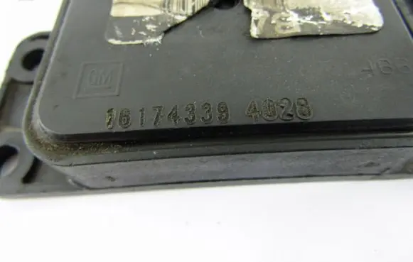 Opel Astra F Oil pressure sensor 16174339