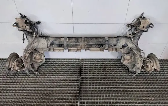 Renault Megane IV Rear axle beam 