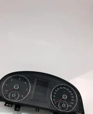 Volkswagen Caddy Speedometer (instrument cluster) 2K5920876F