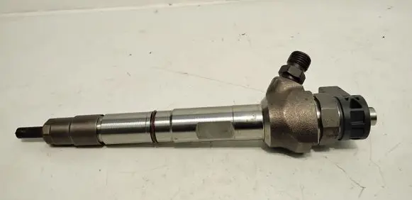 Volkswagen Golf VII Fuel injector 04L130277AE 0445110471