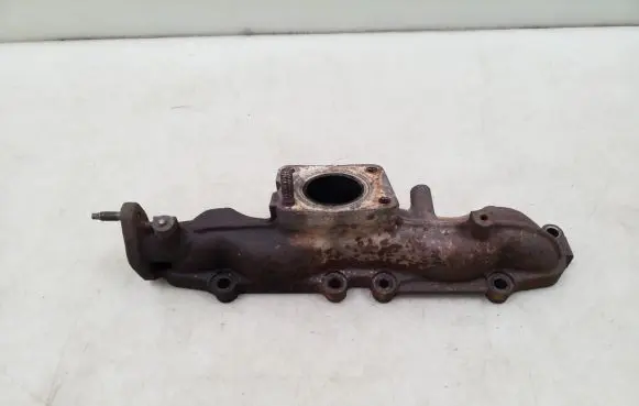 Mazda CX-7 Exhaust manifold