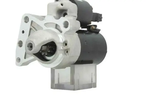 Peugeot 208 Starter motor CS1417