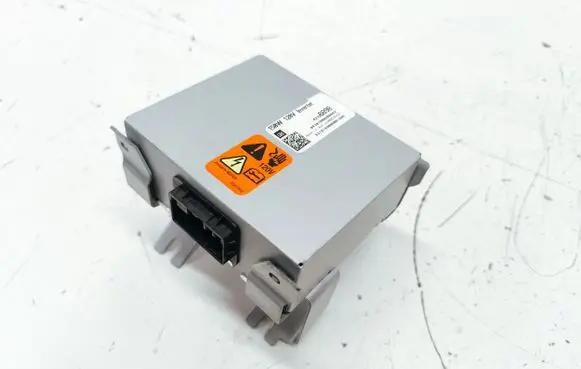 Voltage converter inverter