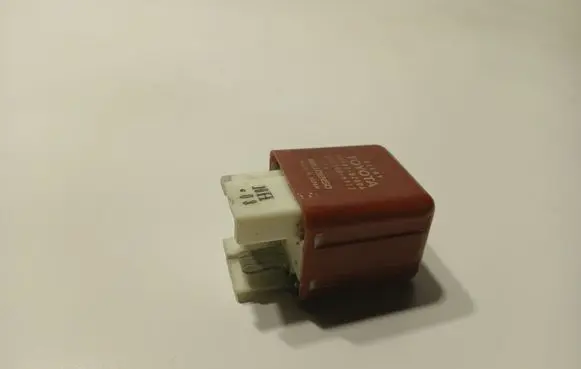Toyota Land Cruiser (BJ70) Other relay 0567006912