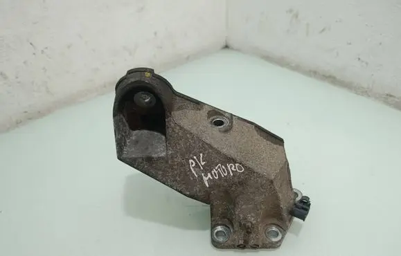 Lexus GS 250 350 300H 450H Engine mounting bracket T210080