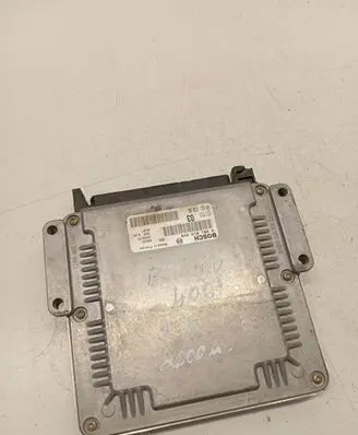 Peugeot 406 Engine control unit/module 9635157080 EDC15C2 0281010248