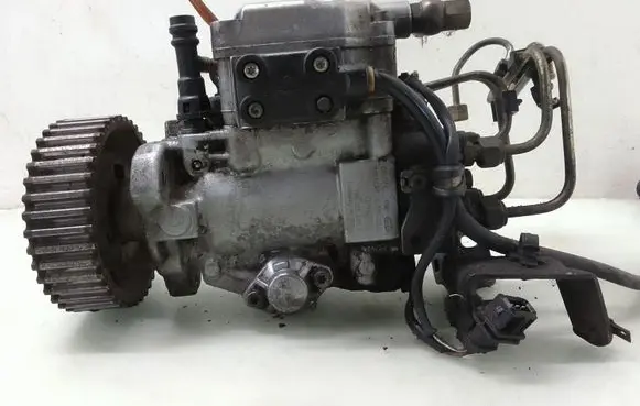 Renault Scenic I Fuel injection high pressure pump 0460414984 846