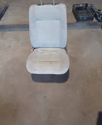 Volkswagen Transporter - Caravelle T4 Front driver seat 