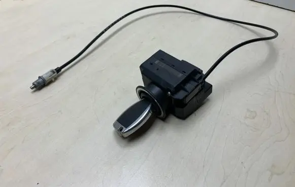 Mercedes-Benz E W211 Ignition lock 2115452308 3300221