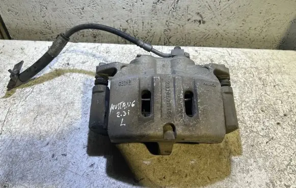 Ford Mustang VI Front brake caliper E433117000 4R3C2011FF