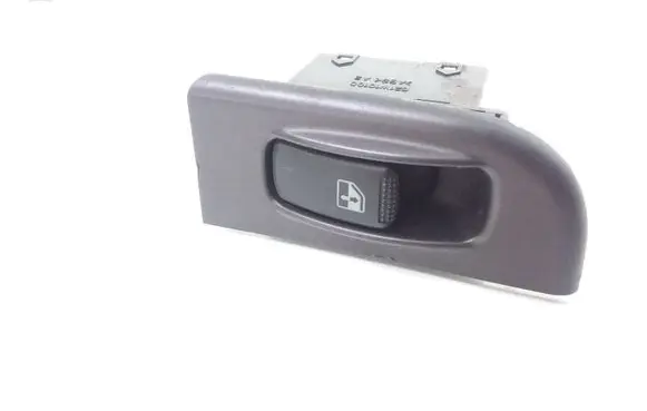 Hyundai Trajet Electric window control switch 935853A100
