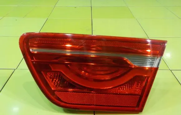 Jaguar XE Rear/tail lights 18AB2