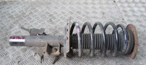 Volvo XC60 Front shock absorber with coil spring