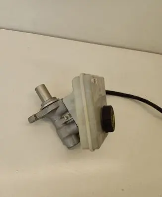 Mini Cooper Countryman R60 Master brake cylinder 32663813 34336772413 15912