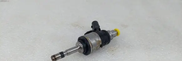 Audi Q5 SQ5 FY Fuel injector 06Q906036A 06Q906A01
