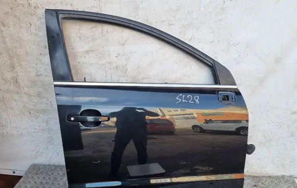 Opel Antara Front door