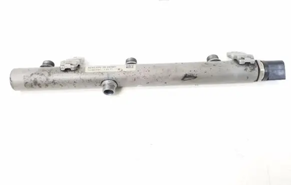 Mercedes-Benz CLS C218 X218 Fuel main line pipe A6420703095