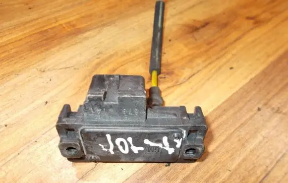 Volvo S70 V70 V70 XC Air pressure sensor 8768141