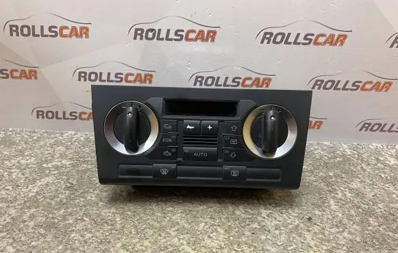 Audi A3 S3 A3 Sportback 8P Climate control unit 8P0820043H 412206018027