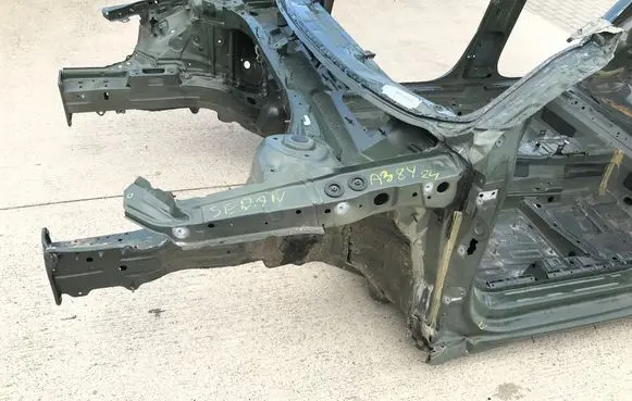 Front quarter panel