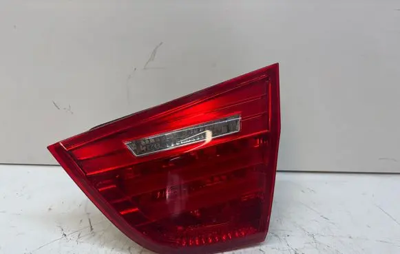 BMW 3 E90 E91 Tailgate rear/tail lights 1090028 2593