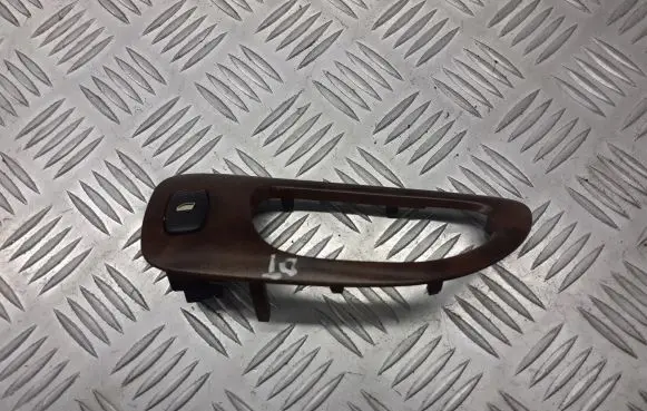 Peugeot 307 Quarter vent window switch 9634774677