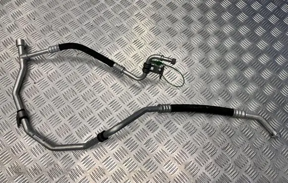 Air conditioning (A/C) pipe/hose