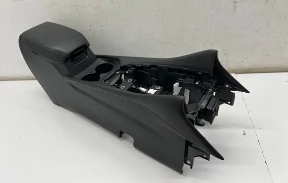 Nissan Qashqai J12 Armrest 969116UM0A