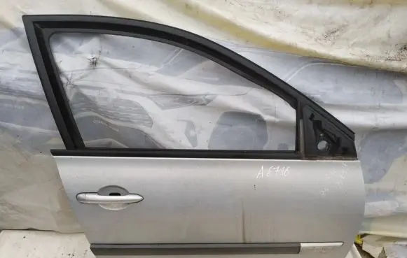 Renault Megane II Front door pilkos