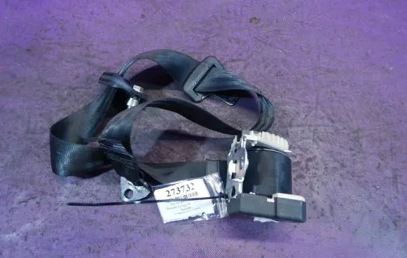 Renault Twingo II Front seatbelt 33059521