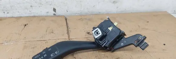 Skoda Octavia Mk2 (1Z) Indicator stalk 1K0953513A 01103501